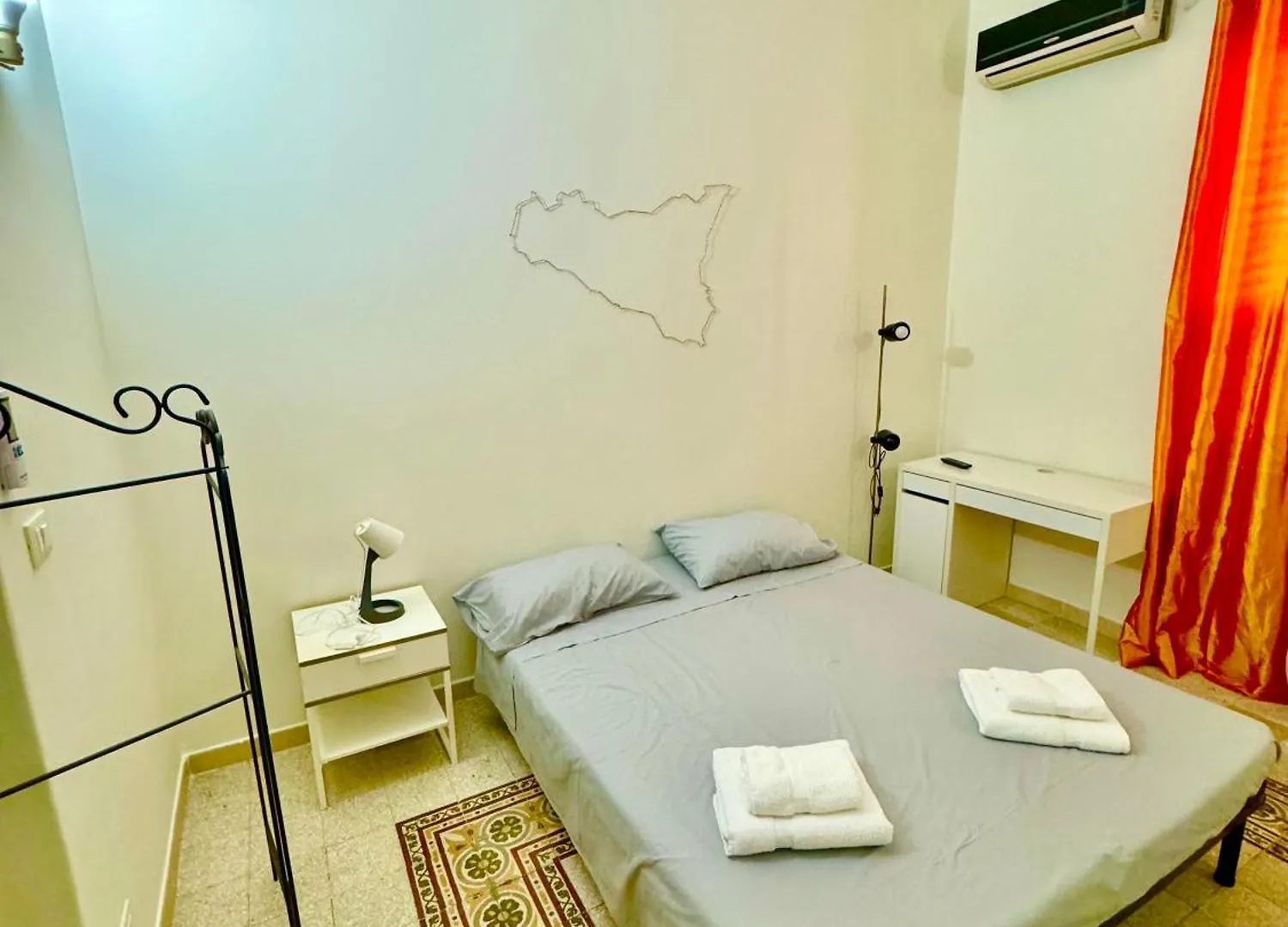 Room 091 Palerme Italie