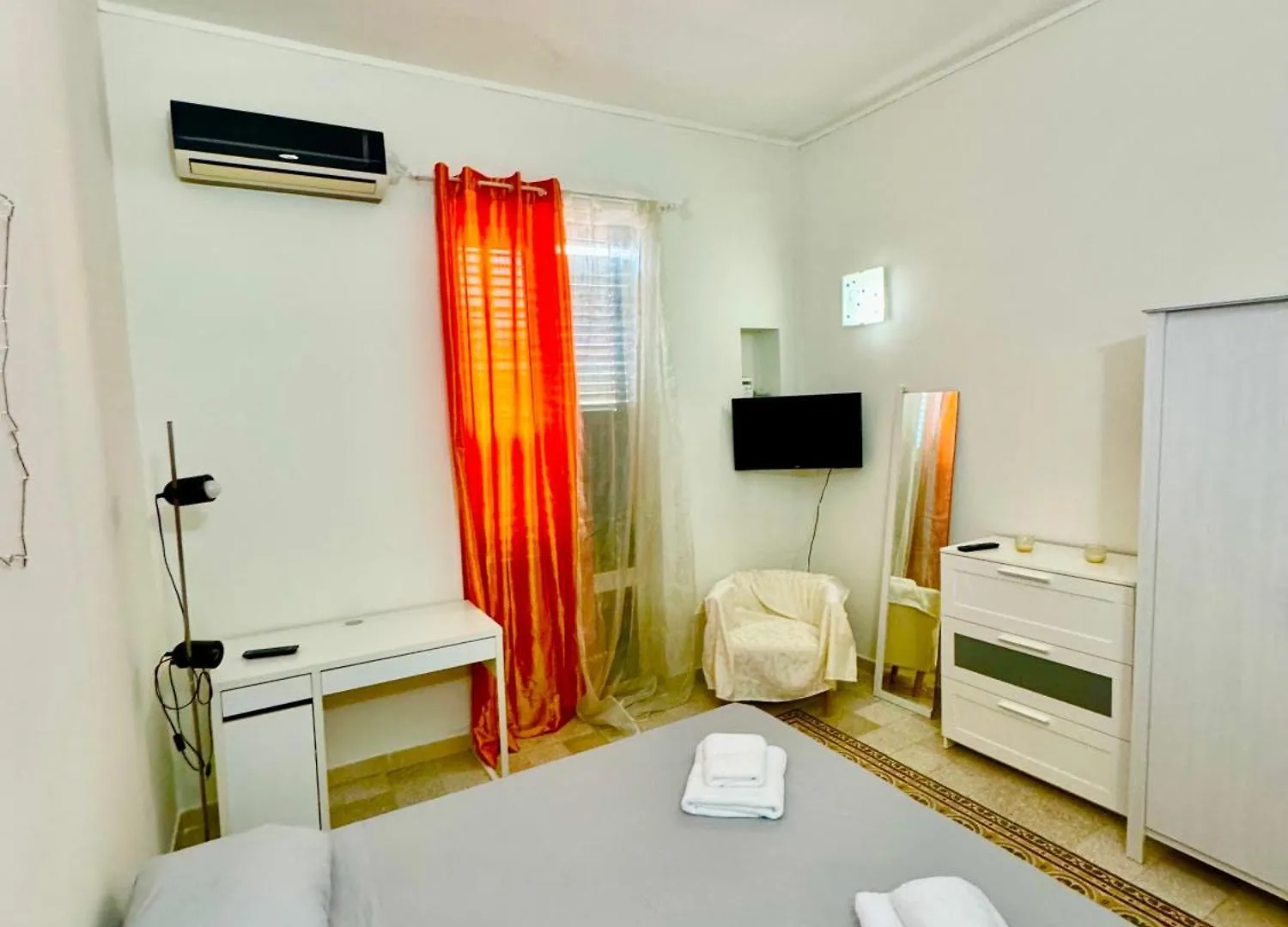 Room 091 Palermo